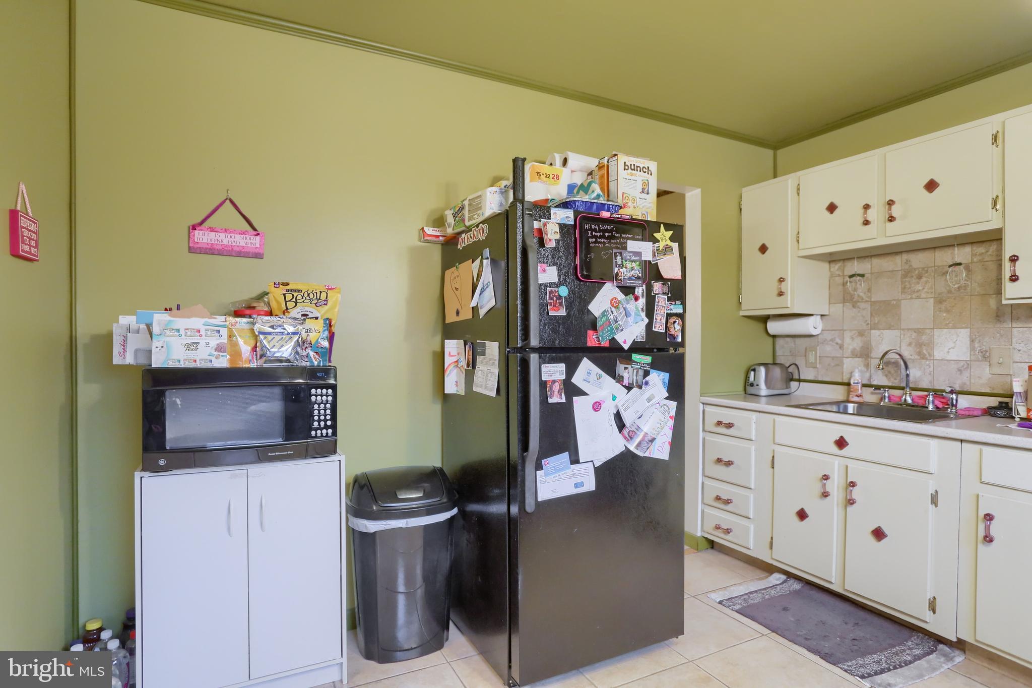 1244 Fox Run Reading, PA 19606 - Photo 12 of 28 Gallery Image 12