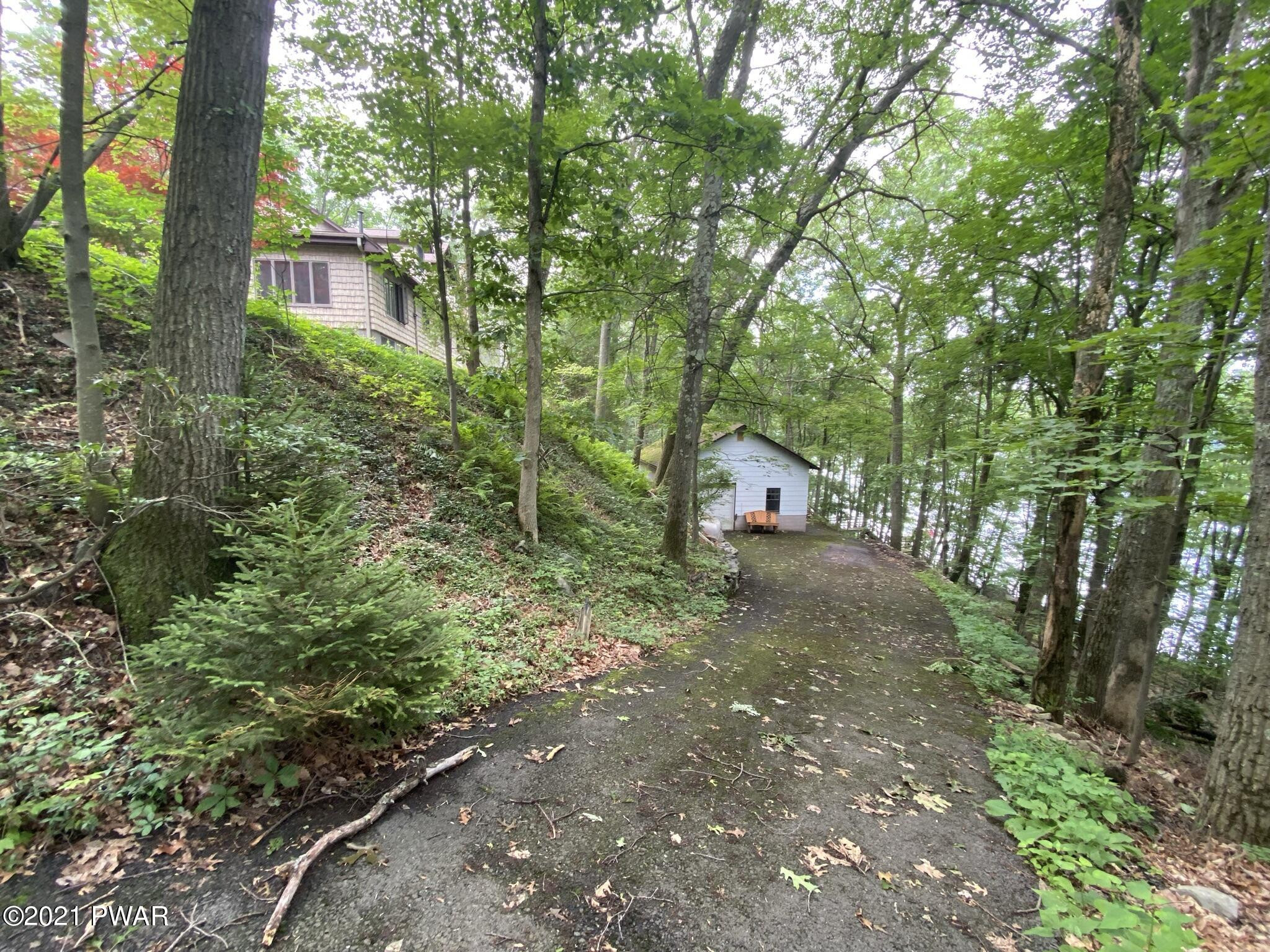 82 Paupack Point Road Hawley, PA 18428 - Photo 23 of 114 plenty of parking