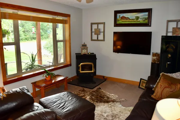 $599,900 | 1610 Plum Street, Grasston, MN 55030