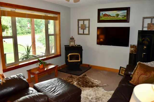 $599,900 | 1610 Plum Street, Grasston, MN 55030