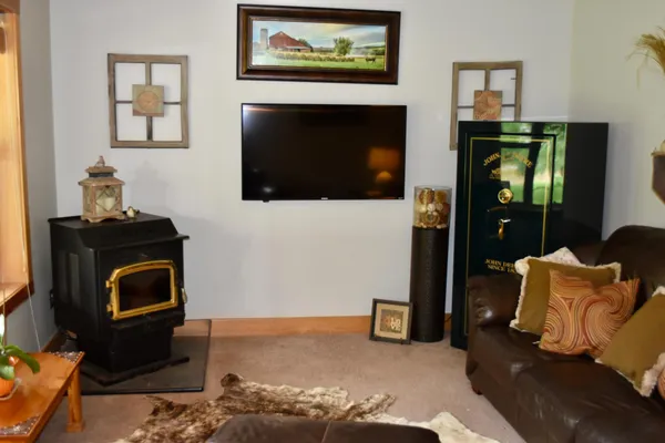 $599,900 | 1610 Plum Street, Grasston, MN 55030