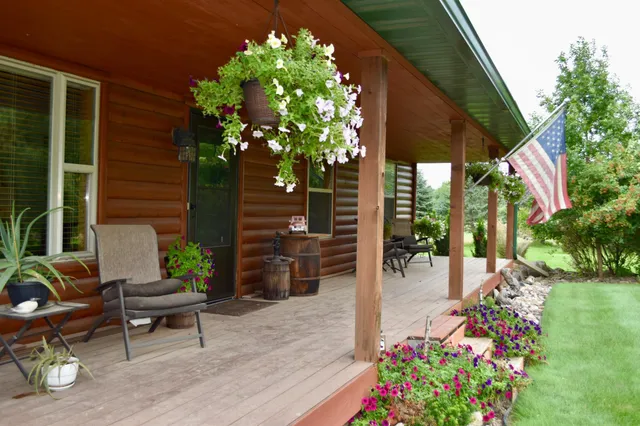 $599,900 | 1610 Plum Street, Grasston, MN 55030