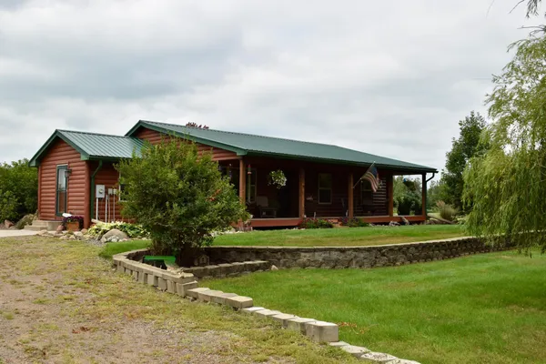 $599,900 | 1610 Plum Street, Grasston, MN 55030