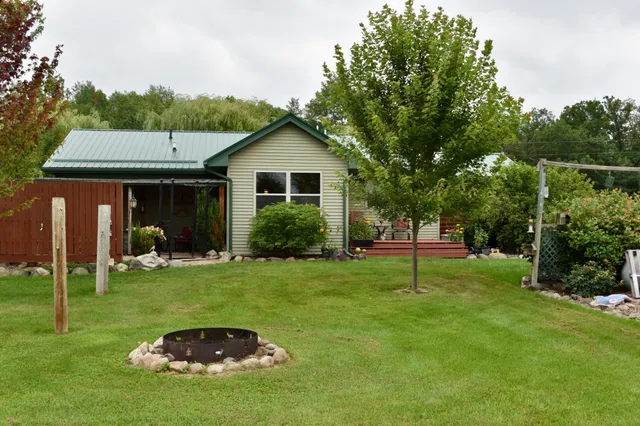 $599,900 | 1610 Plum Street, Grasston, MN 55030