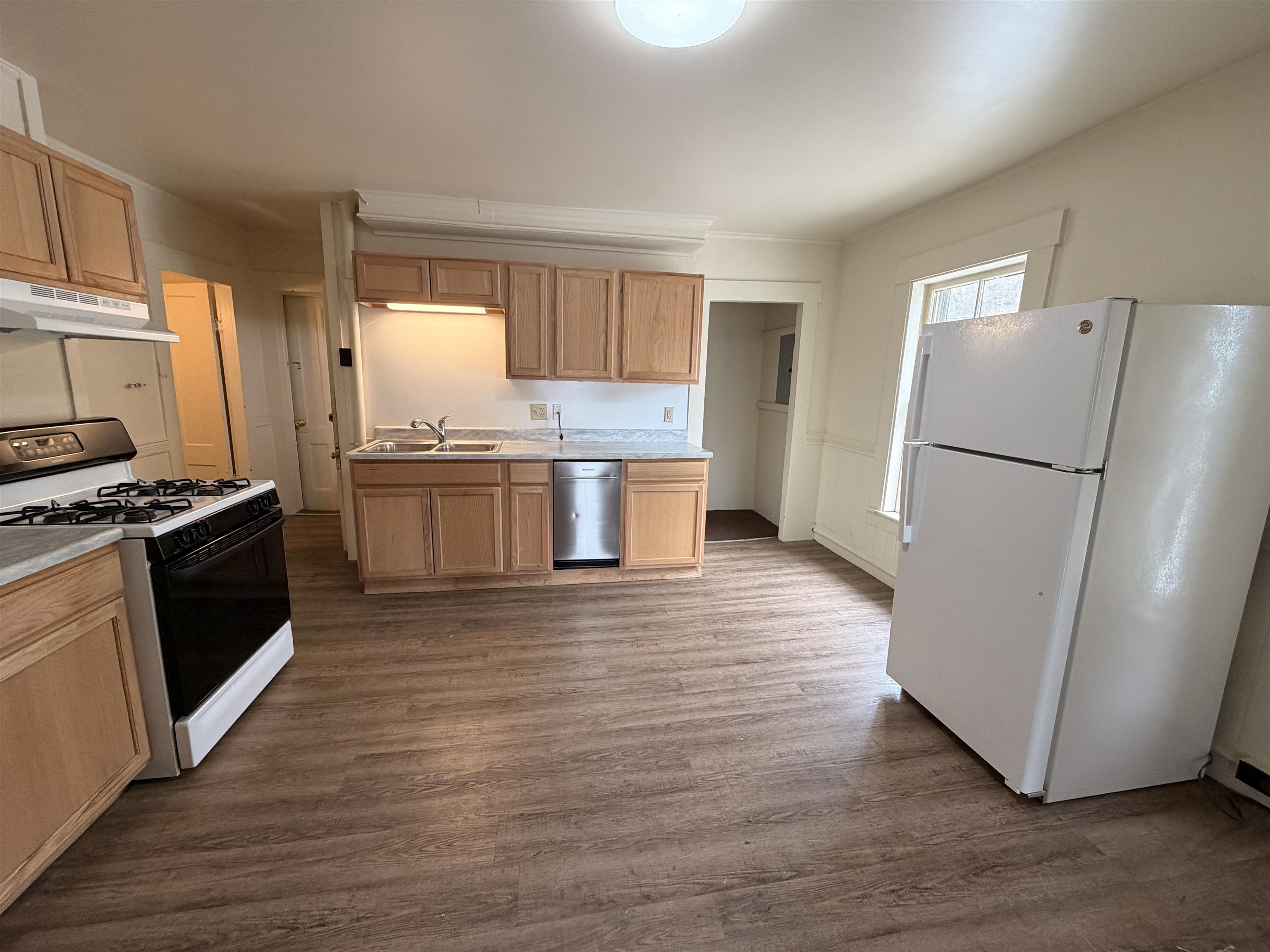 2 Plain Street Barre, VT 05641 - Photo 3 of 14