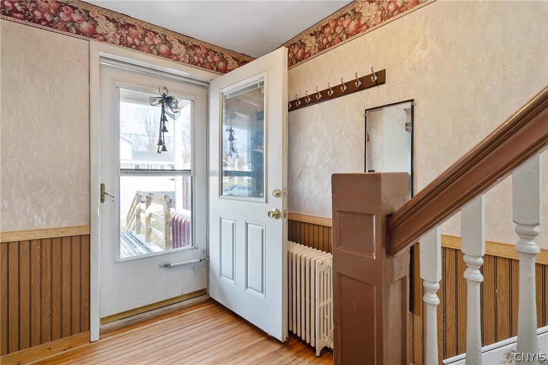 608 Seneca Street Fulton, NY 13069 - Photo 4 of 46