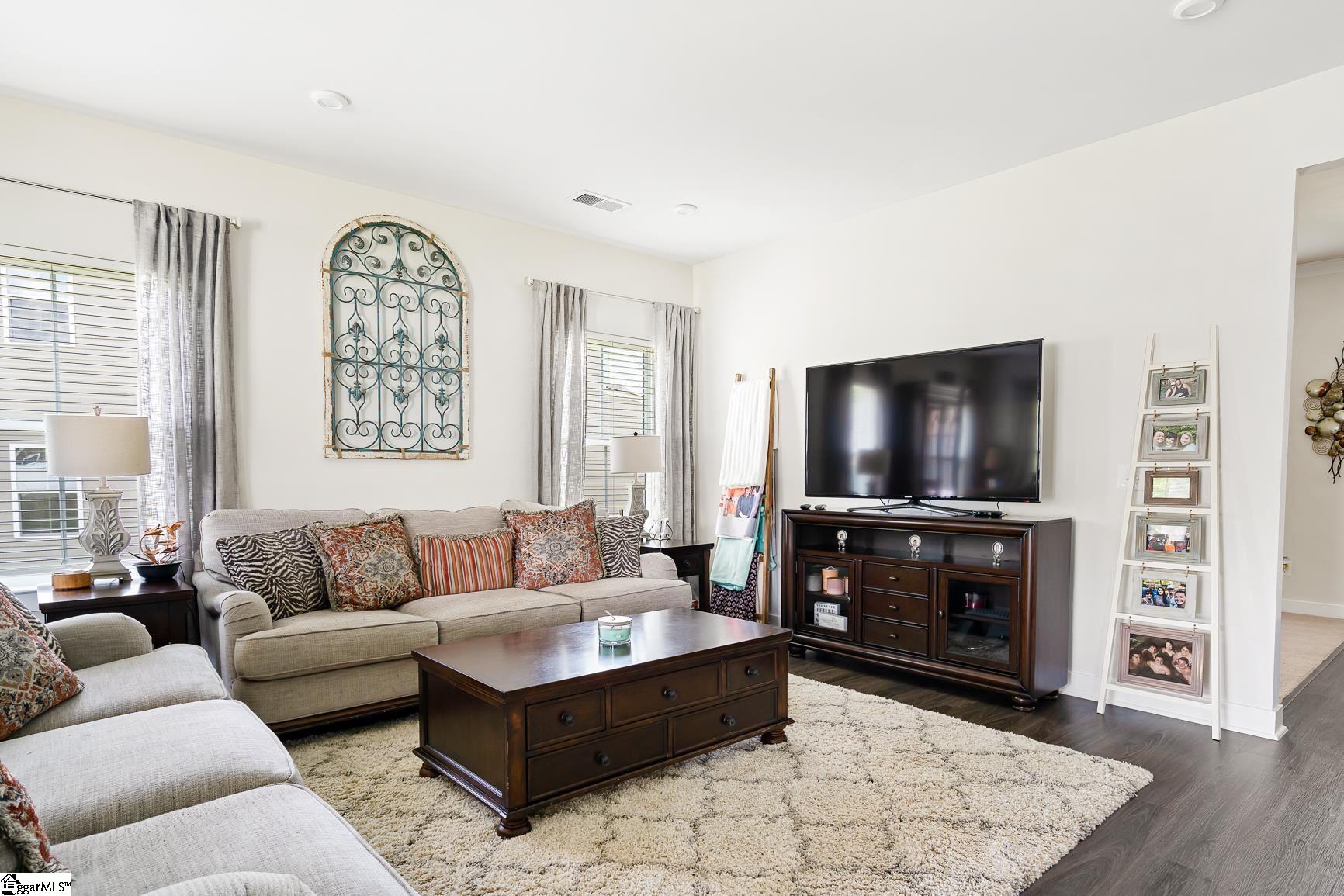 3 Mohegan Way Greenville, SC 29607 - Photo 8 of 36 Gallery Image 8
