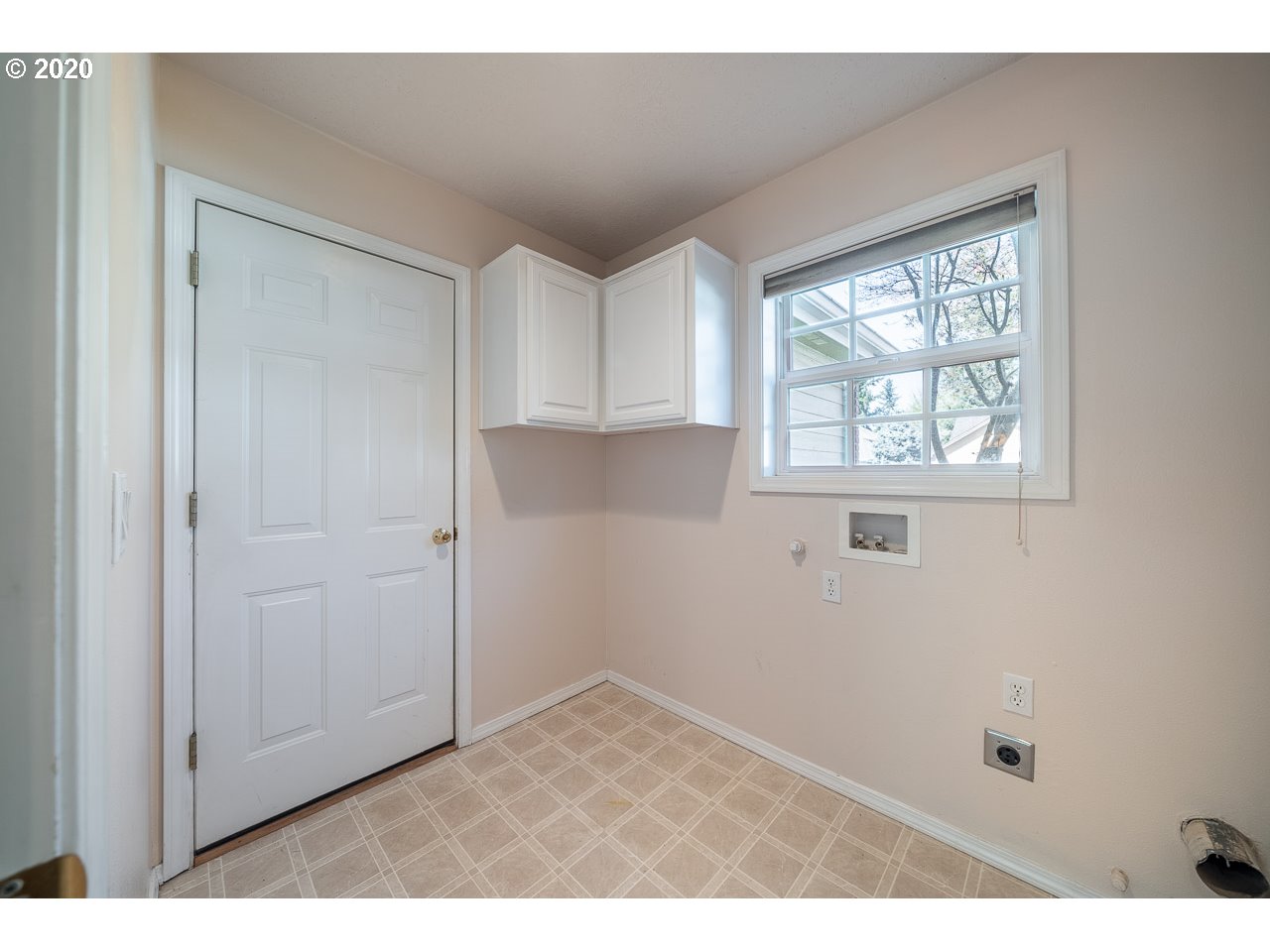 1196 Keystone Loop Northeast Keizer, OR 97303 - Photo 16 of 32 Gallery Image 16