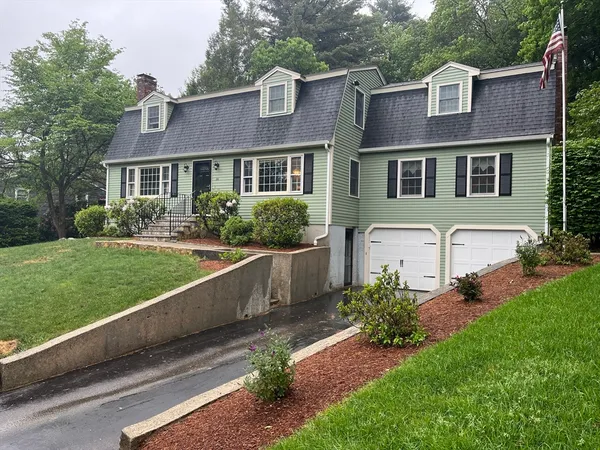 $959,000 | 24 Pontiac Road, Walpole, MA 02081