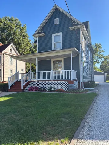 $149,900 | 735 West Douglas Avenue, Jacksonville, IL 62650