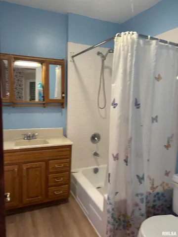 $149,900 | 735 West Douglas Avenue, Jacksonville, IL 62650