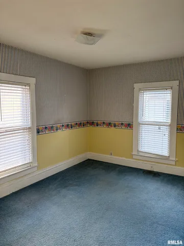 $149,900 | 735 West Douglas Avenue, Jacksonville, IL 62650