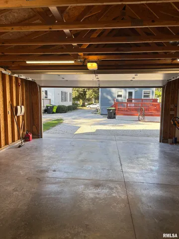 $149,900 | 735 West Douglas Avenue, Jacksonville, IL 62650