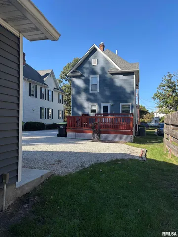 $149,900 | 735 West Douglas Avenue, Jacksonville, IL 62650