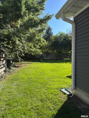 $149,900 | 735 West Douglas Avenue, Jacksonville, IL 62650