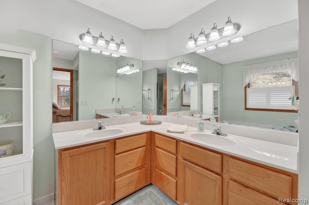 7798 Lee Road Brighton, MI 48116 - Photo 28 of 49