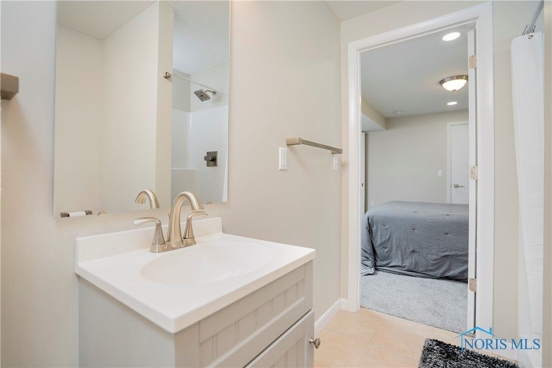 15399 Sand Ridge Road Bowling Green, OH 43402 - Photo 42 of 43 Gallery Image 42
