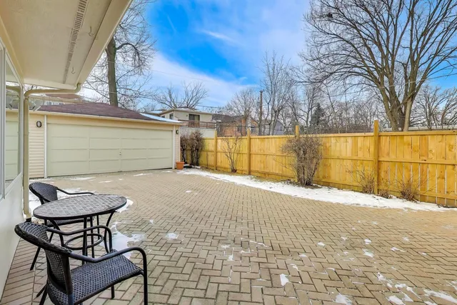 $525,000 | 1334 Ferndale Avenue, Highland Park, IL 60035