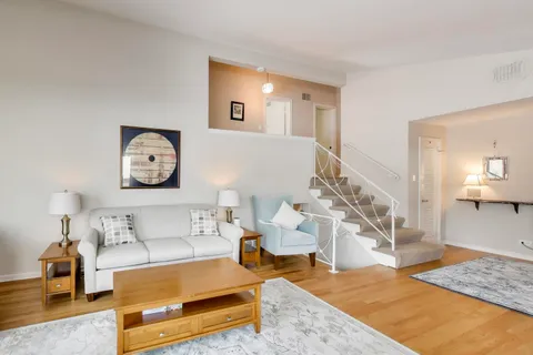 $525,000 | 1334 Ferndale Avenue, Highland Park, IL 60035