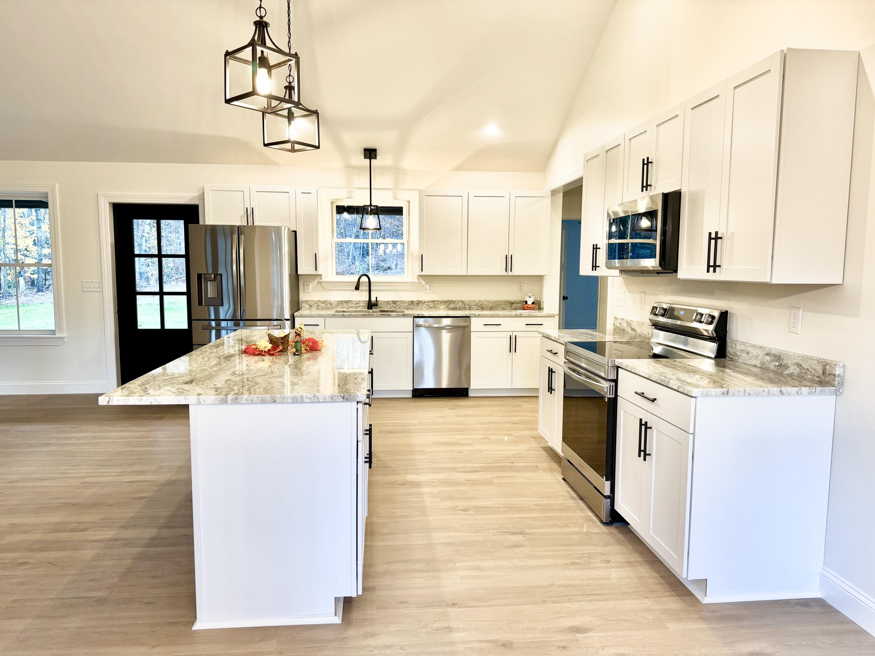 308 Clark Road Hermon, ME 04401 - Photo 11 of 56 Kitchen