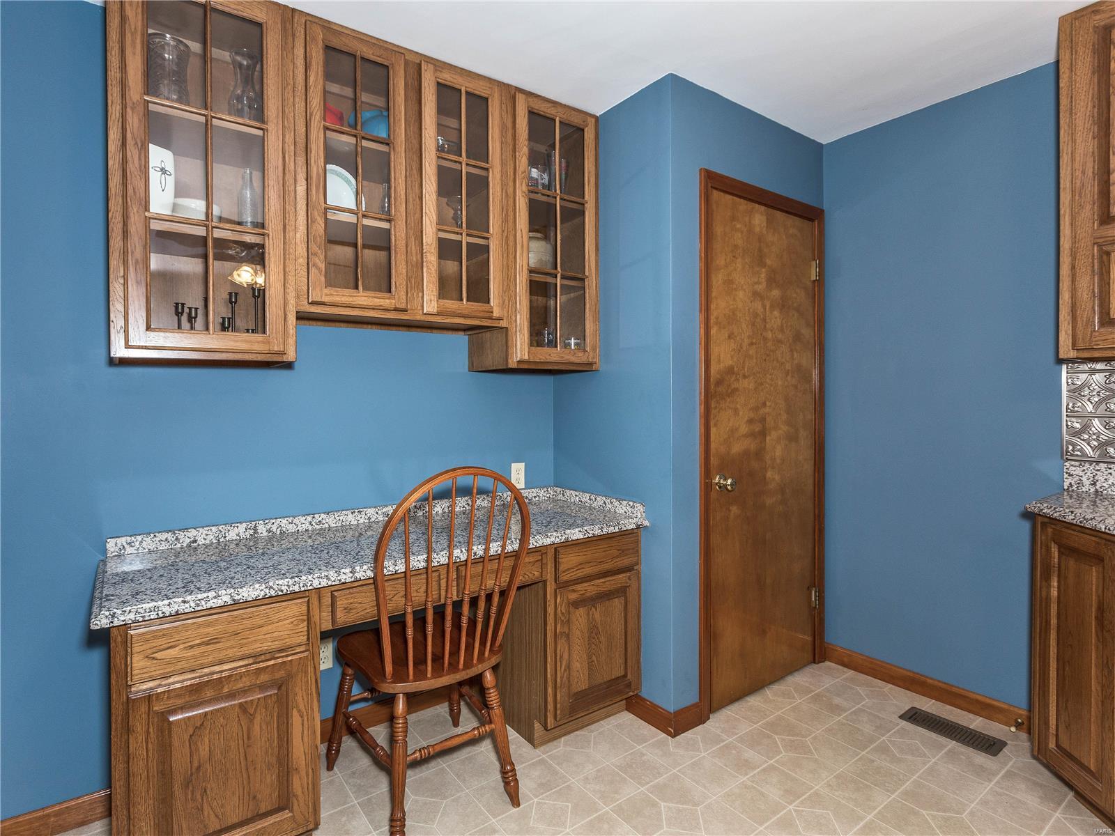 6158 Alhambra Road Alhambra, IL 62001 - Photo 14 of 52