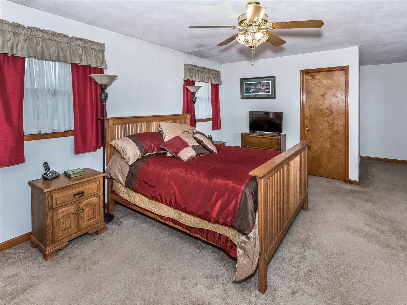 6158 Alhambra Road Alhambra, IL 62001 - Photo 15 of 52