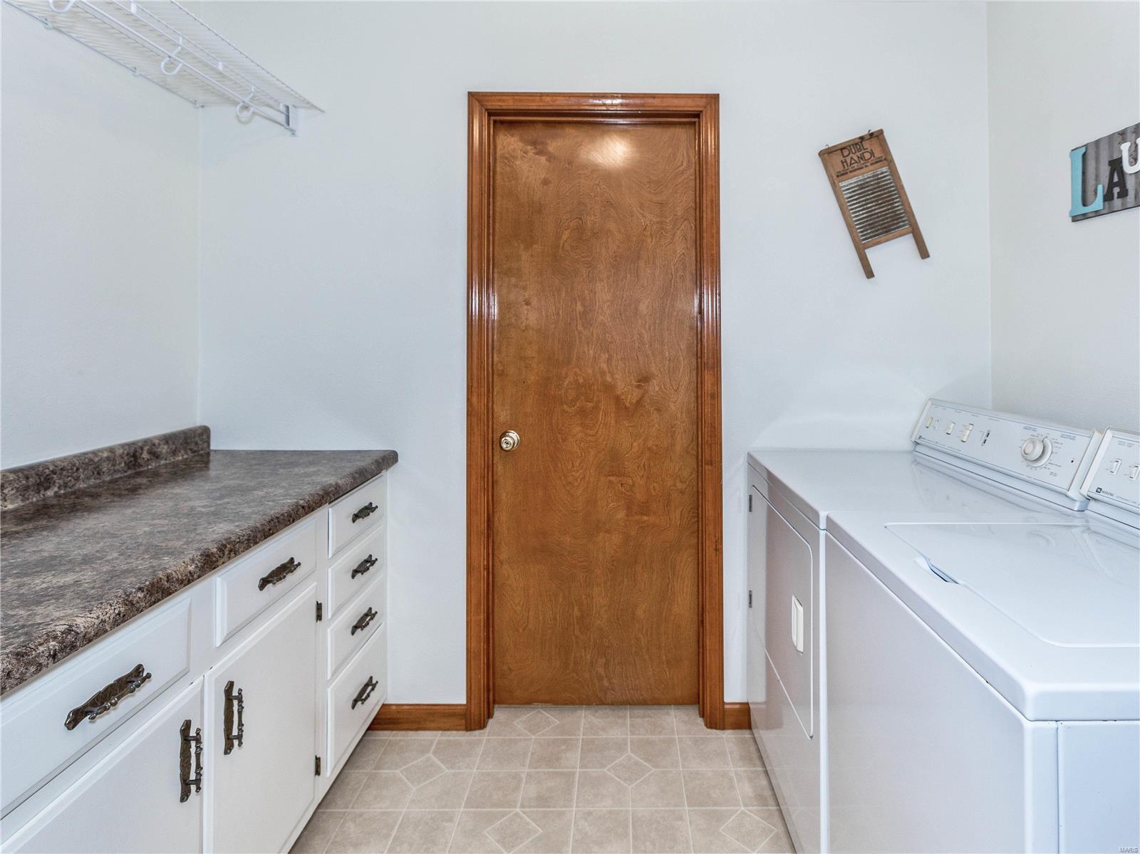 6158 Alhambra Road Alhambra, IL 62001 - Photo 26 of 52