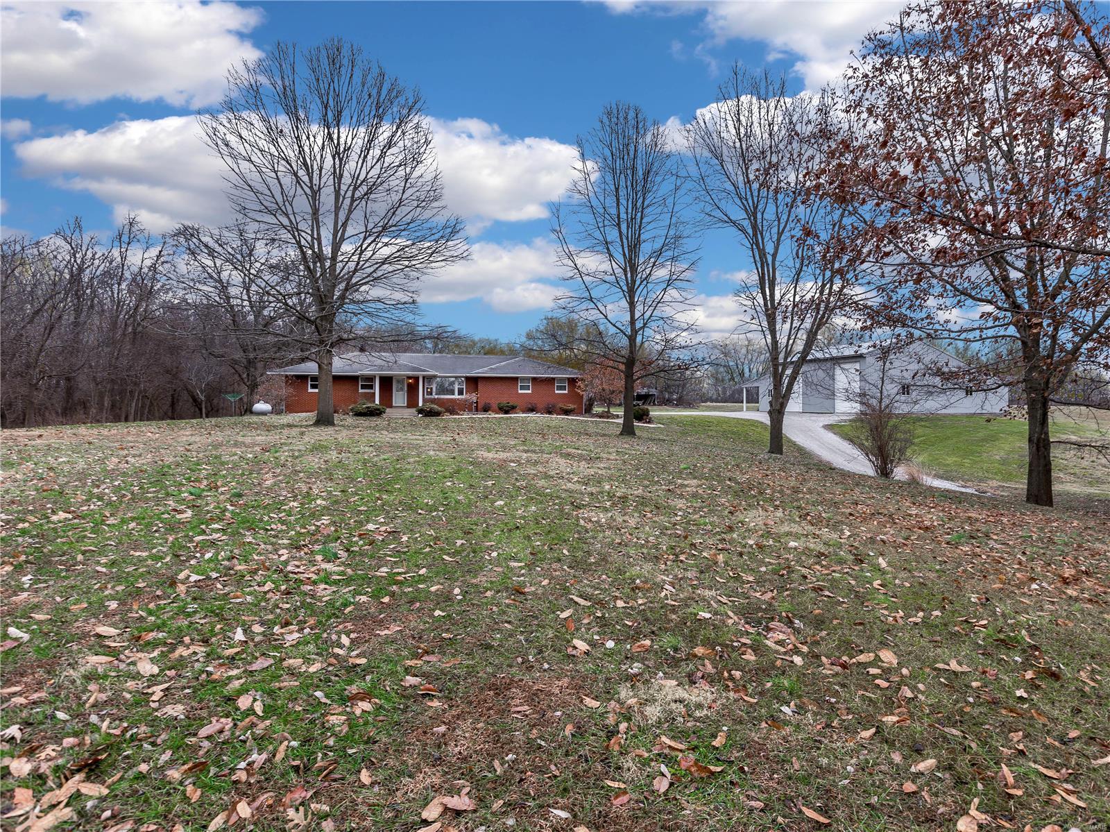 6158 Alhambra Road Alhambra, IL 62001 - Photo 39 of 52