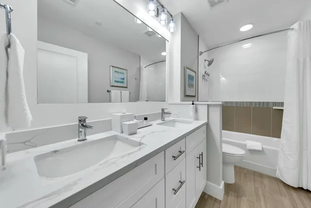 $1,090,000 | 206 Henderson Resort Way, Unit 5103, Destin, FL 32541