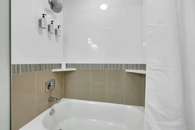 $1,090,000 | 206 Henderson Resort Way, Unit 5103, Destin, FL 32541