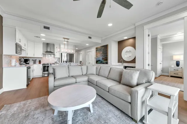 $1,090,000 | 206 Henderson Resort Way, Unit 5103, Destin, FL 32541