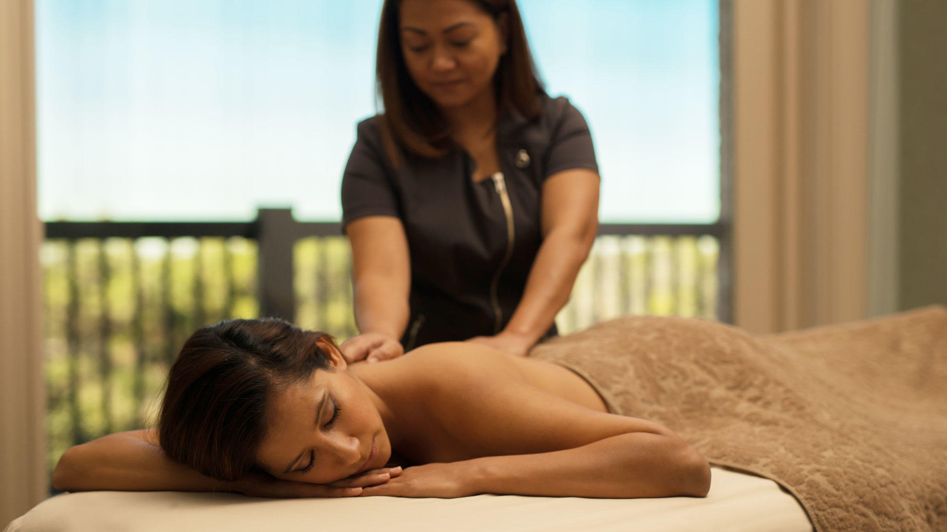 206 Henderson Resort Way, Unit 5103 Destin, FL 32541 - Photo 33 of 35 spa-massage