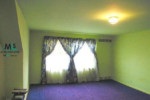 411 Roland Court Grosse Pointe, MI 48236 - Photo 8 of 9 756736-7.JPG