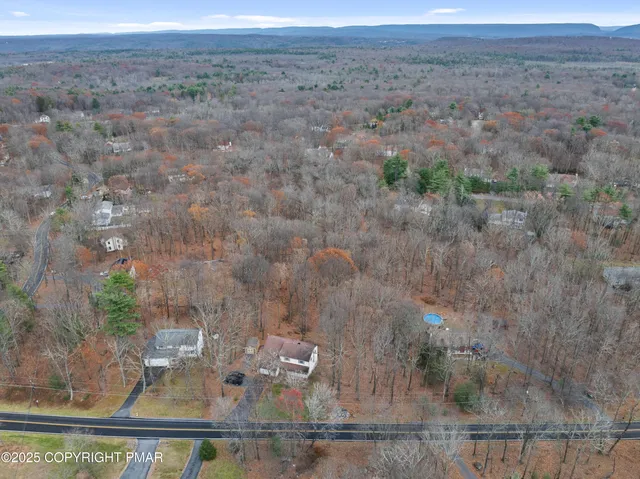 $464,800 | 113 Hemlock Road, Tannersville, PA 18372