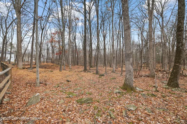 $464,800 | 113 Hemlock Road, Tannersville, PA 18372