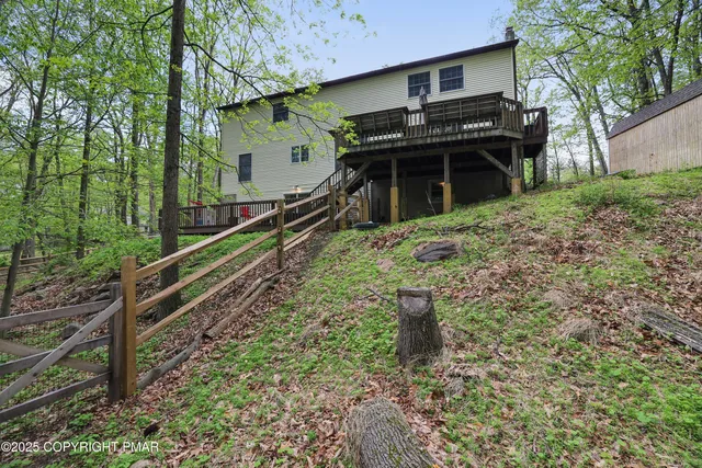$464,800 | 113 Hemlock Road, Tannersville, PA 18372