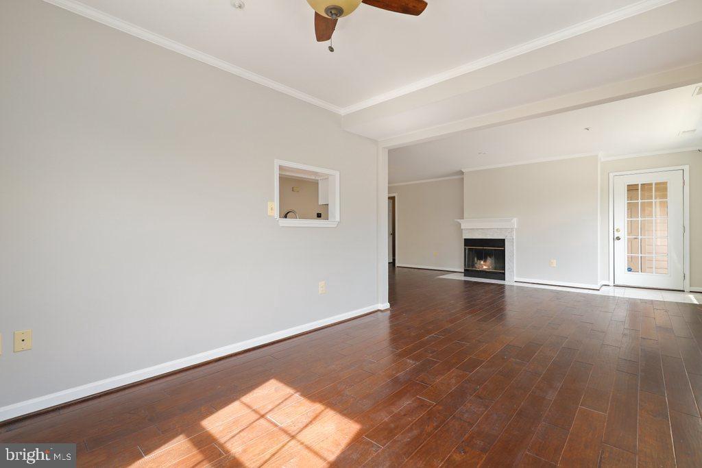 415 Ridgepoint Place, Unit 41524 Gaithersburg, MD 20878 - Photo 13 of 28 Gallery Image 13