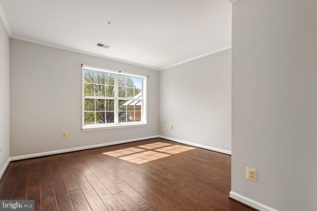 415 Ridgepoint Place, Unit 41524 Gaithersburg, MD 20878 - Photo 6 of 28 Gallery Image 6