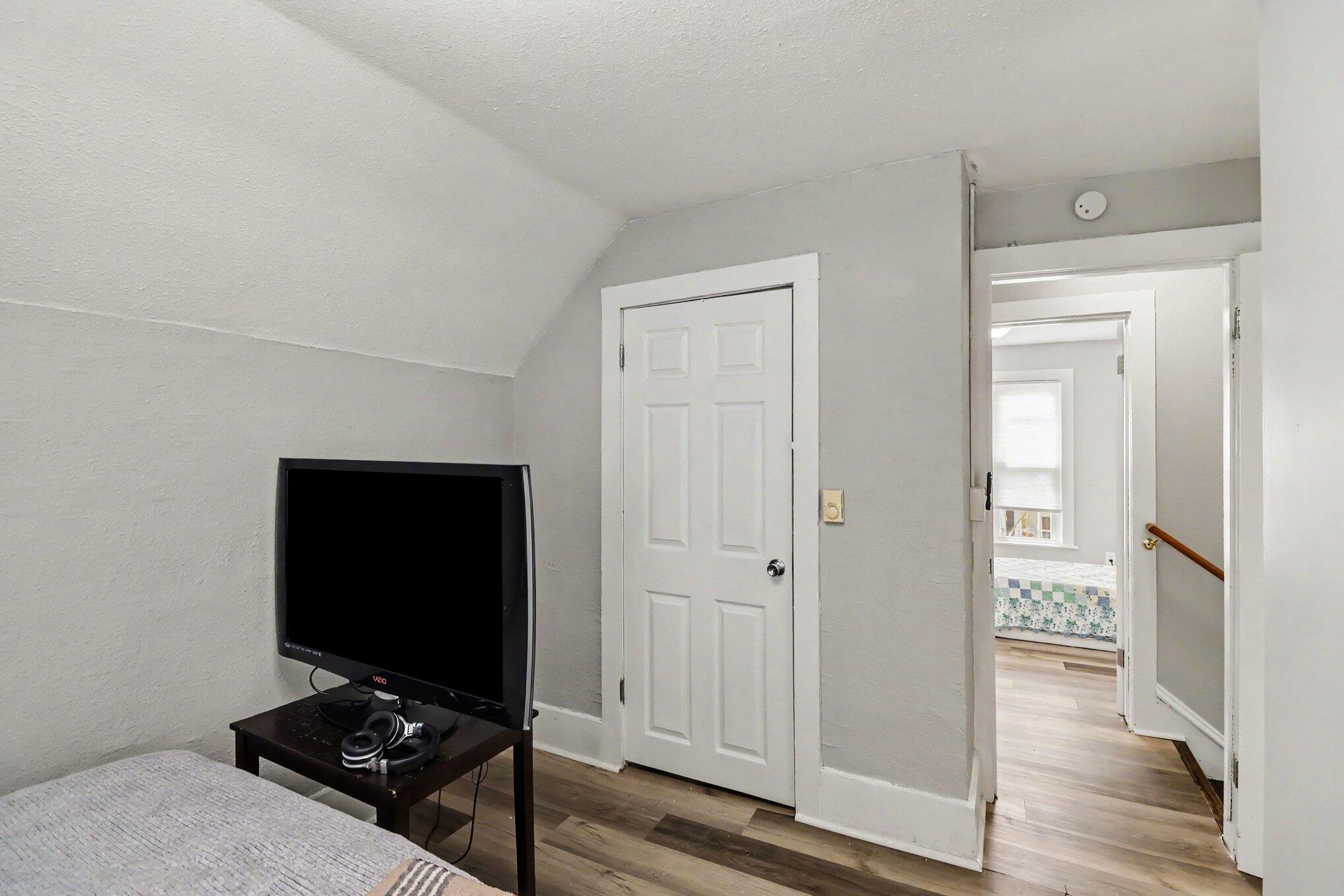 332 East Michigan Avenue Three Rivers, MI 49093 - Photo 16 of 25 012_file_6774