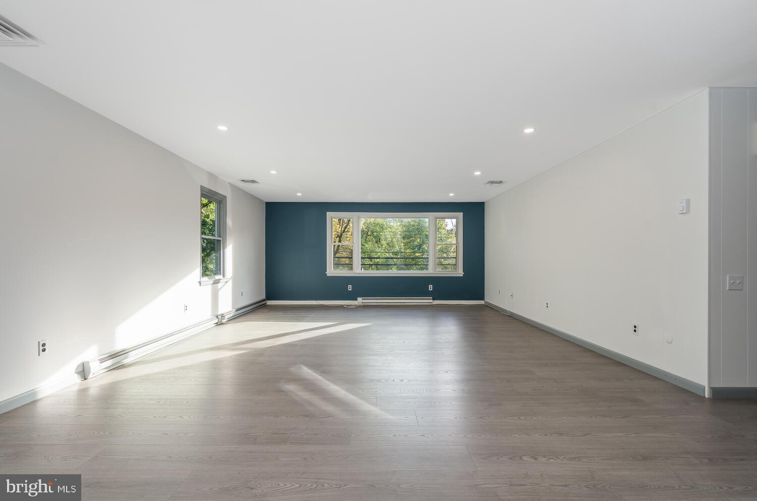 8 Risler Street, Unit B Stockton, NJ 08559 - Photo 7 of 20 Living Room