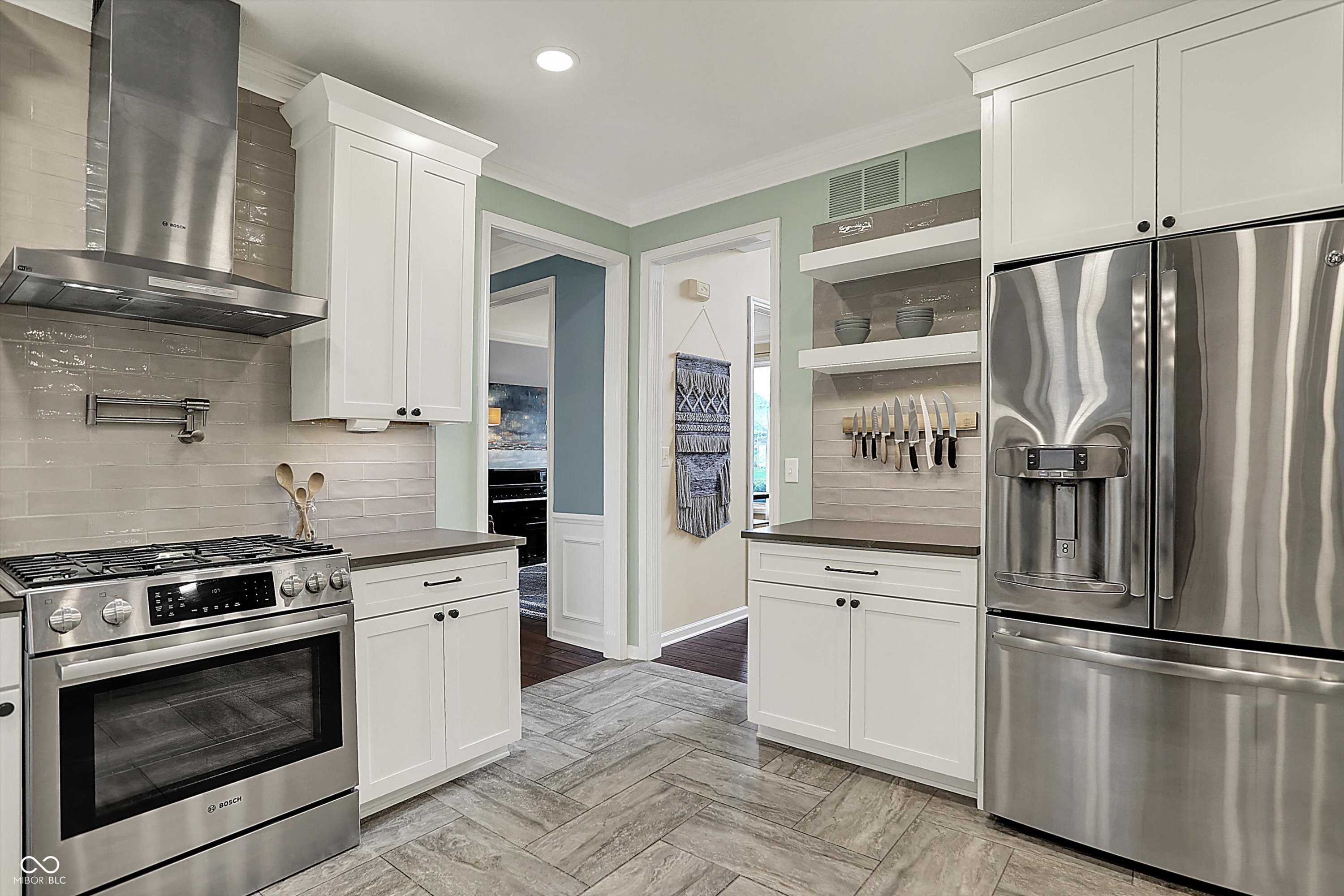 5255 Apache Moon Carmel, IN 46033 - Photo 13 of 48