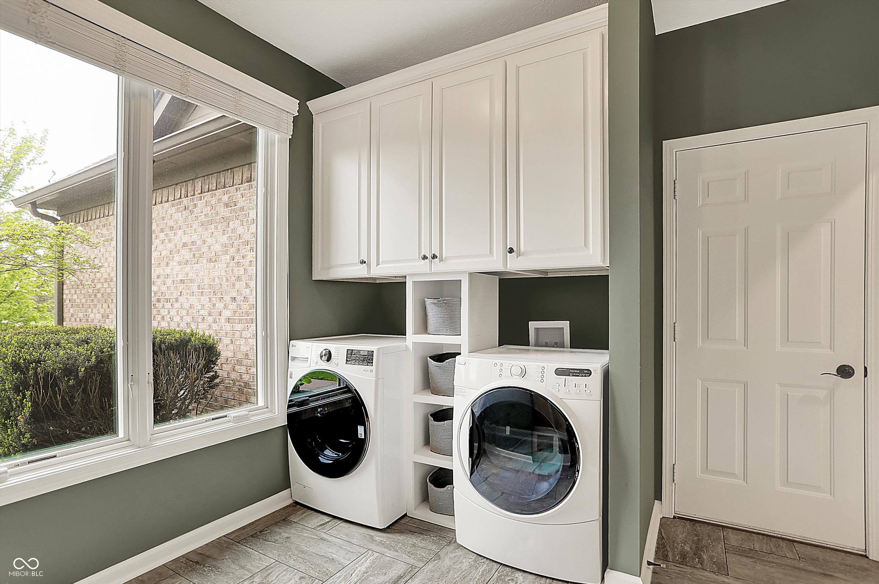 5255 Apache Moon Carmel, IN 46033 - Photo 22 of 48