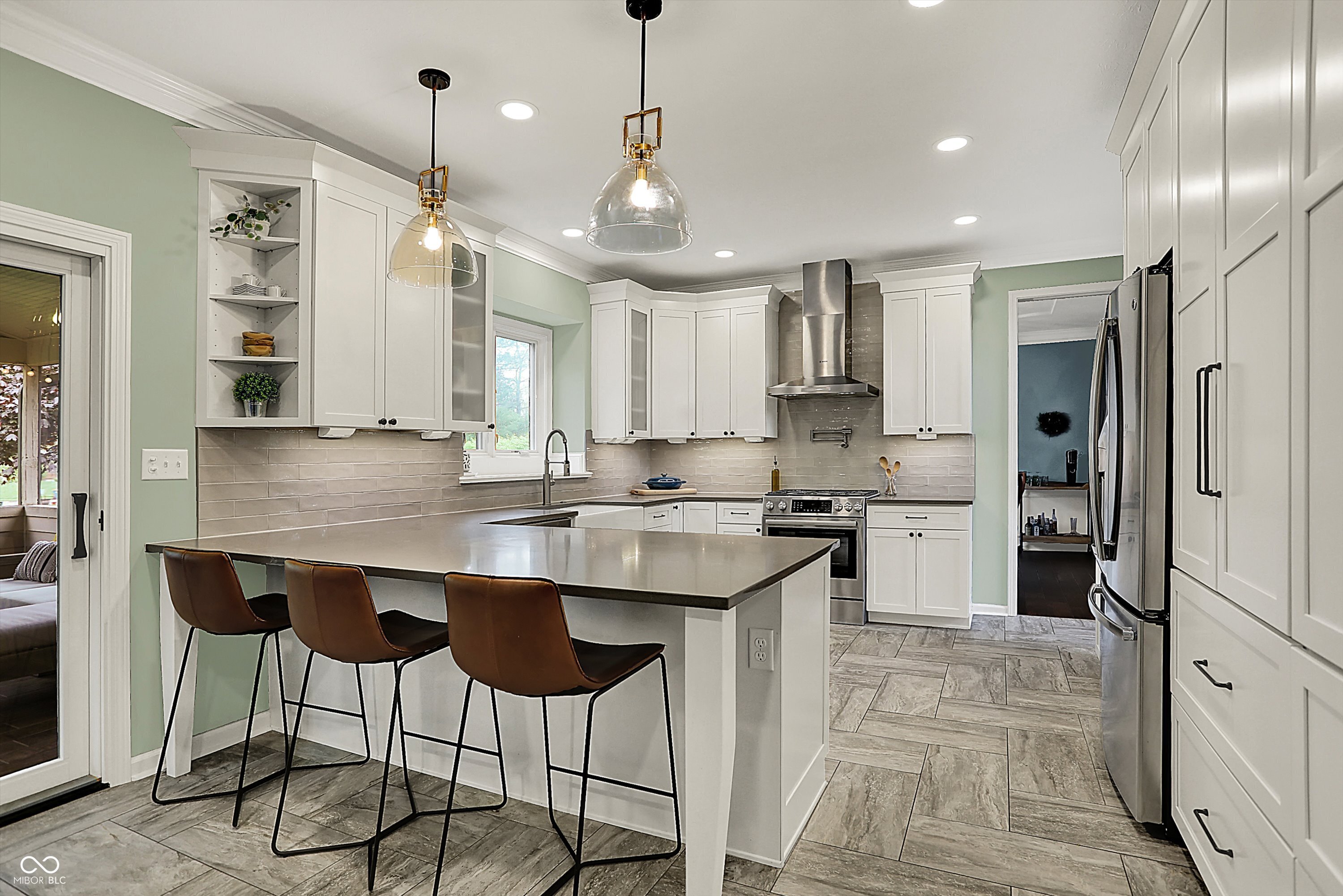 5255 Apache Moon Carmel, IN 46033 - Photo 9 of 48