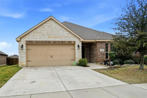 $396,500 | 2805 Dominion Street, Denton, TX 76209