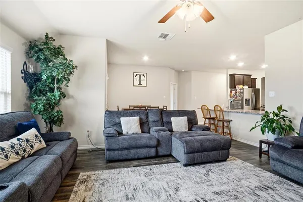 $396,500 | 2805 Dominion Street, Denton, TX 76209