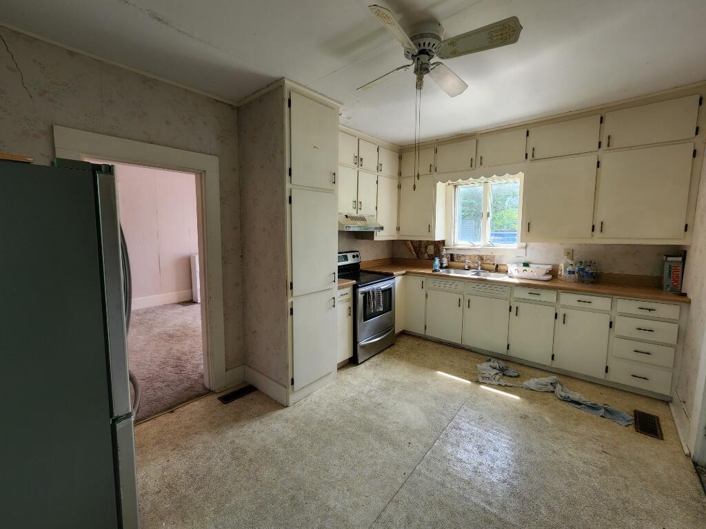 14 Grand Falls Road Limestone, ME 04750 - Photo 12 of 29 16560843134939