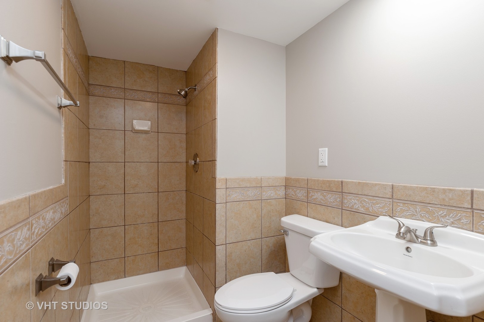 366 Teal Road Lindenhurst, IL 60046 - Photo 13 of 15