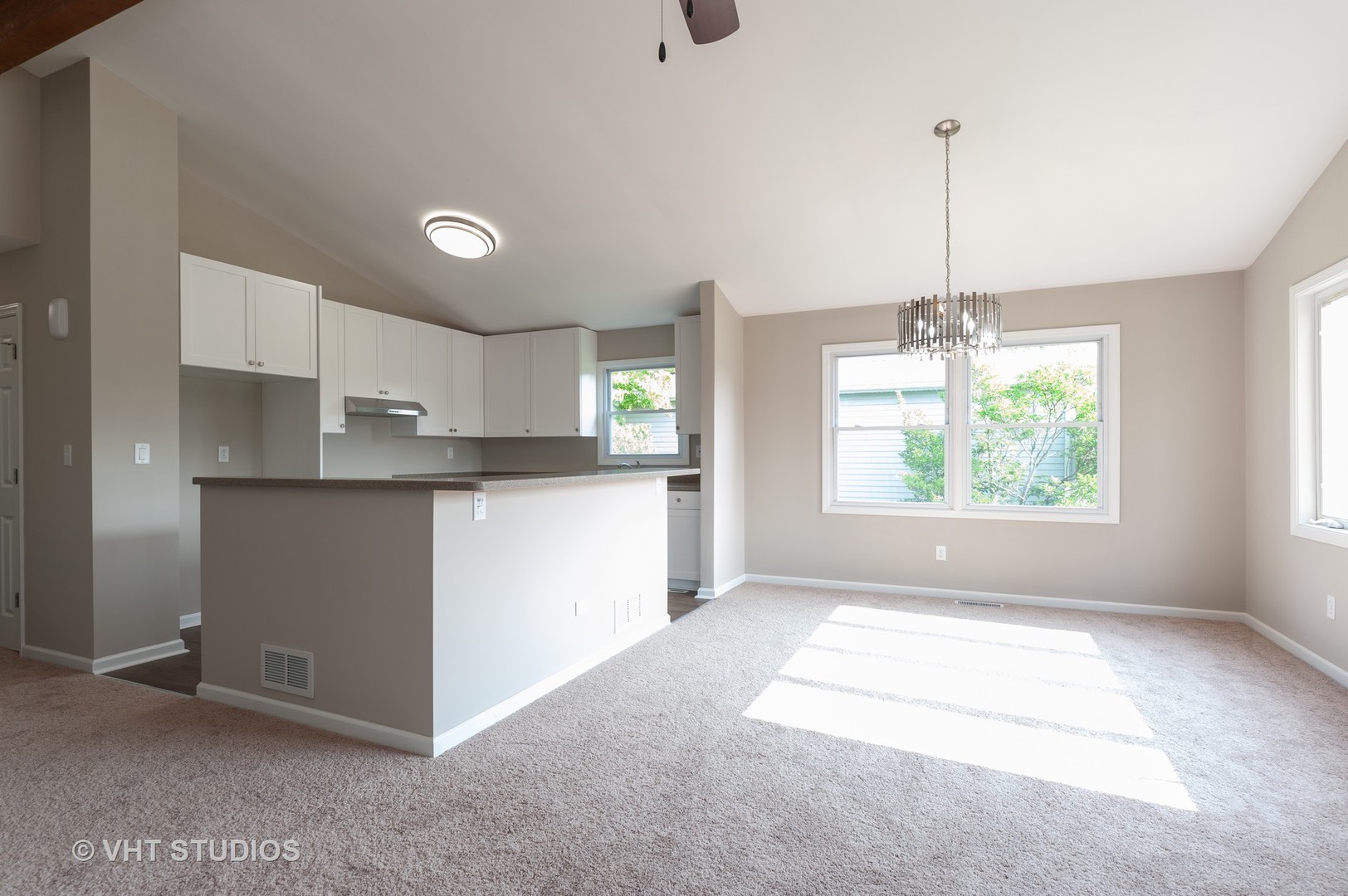 366 Teal Road Lindenhurst, IL 60046 - Photo 6 of 15
