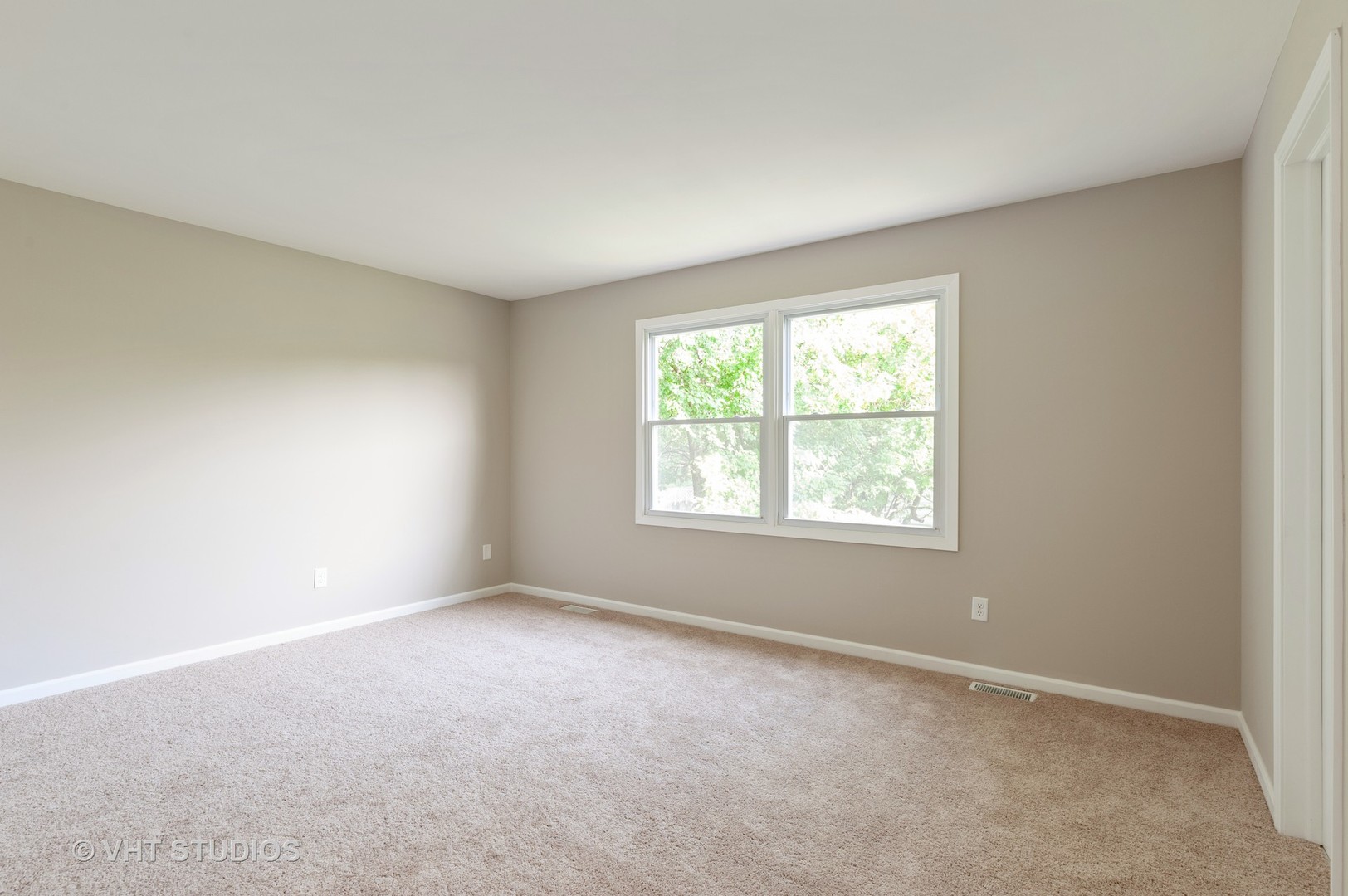 366 Teal Road Lindenhurst, IL 60046 - Photo 8 of 15