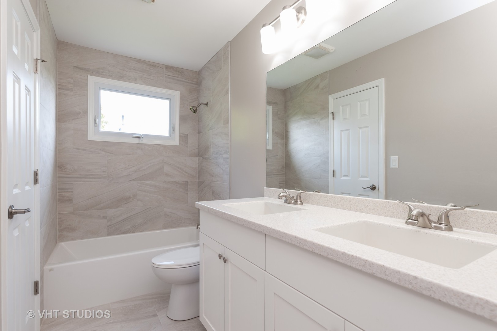 366 Teal Road Lindenhurst, IL 60046 - Photo 9 of 15